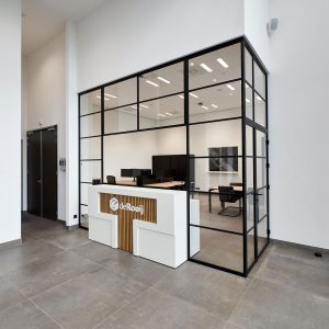 De Rooij SB Afbouw metalstud glazen wand